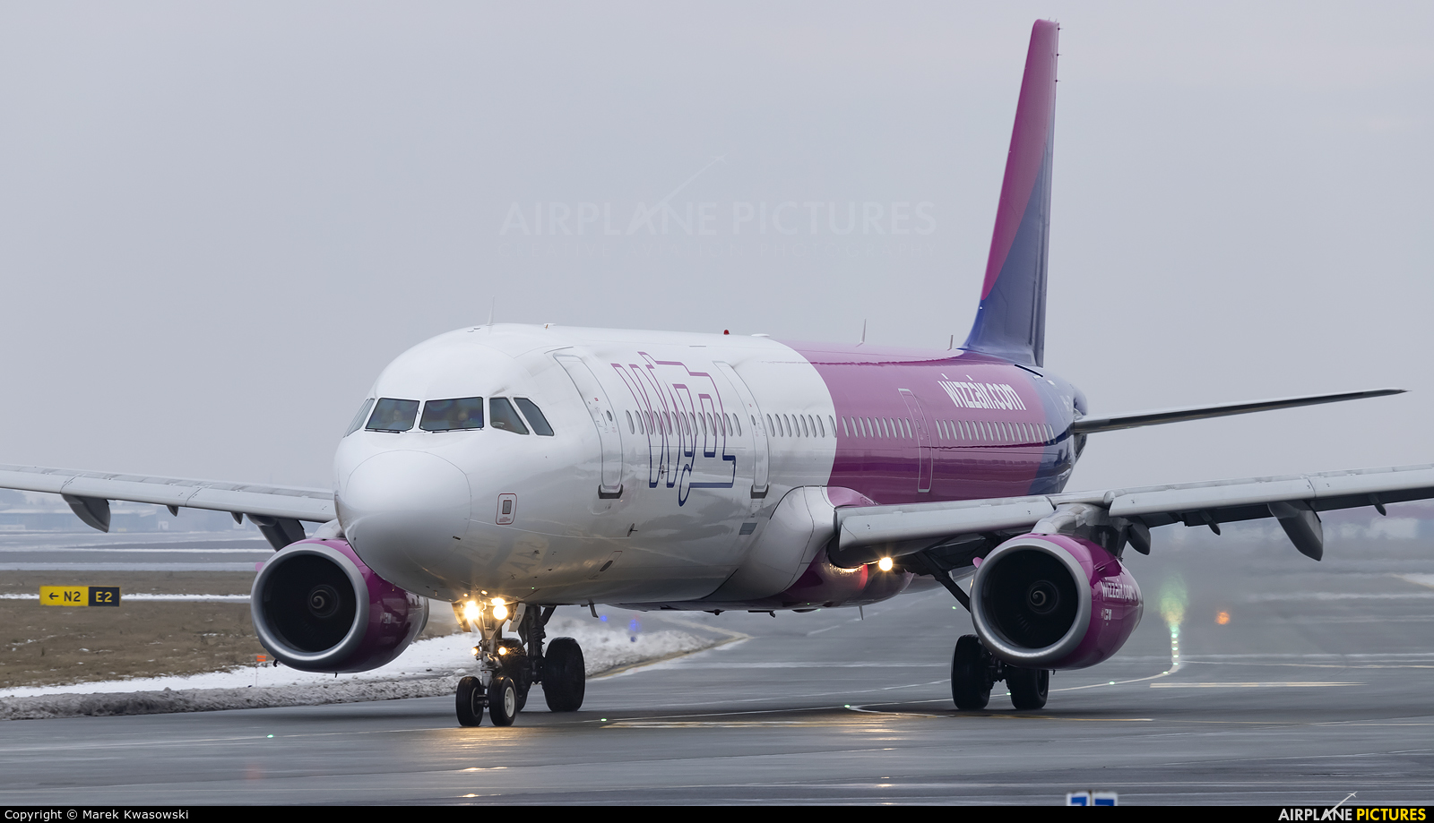 Wizz Air HA-LXR aircraft at Warsaw - Frederic Chopin