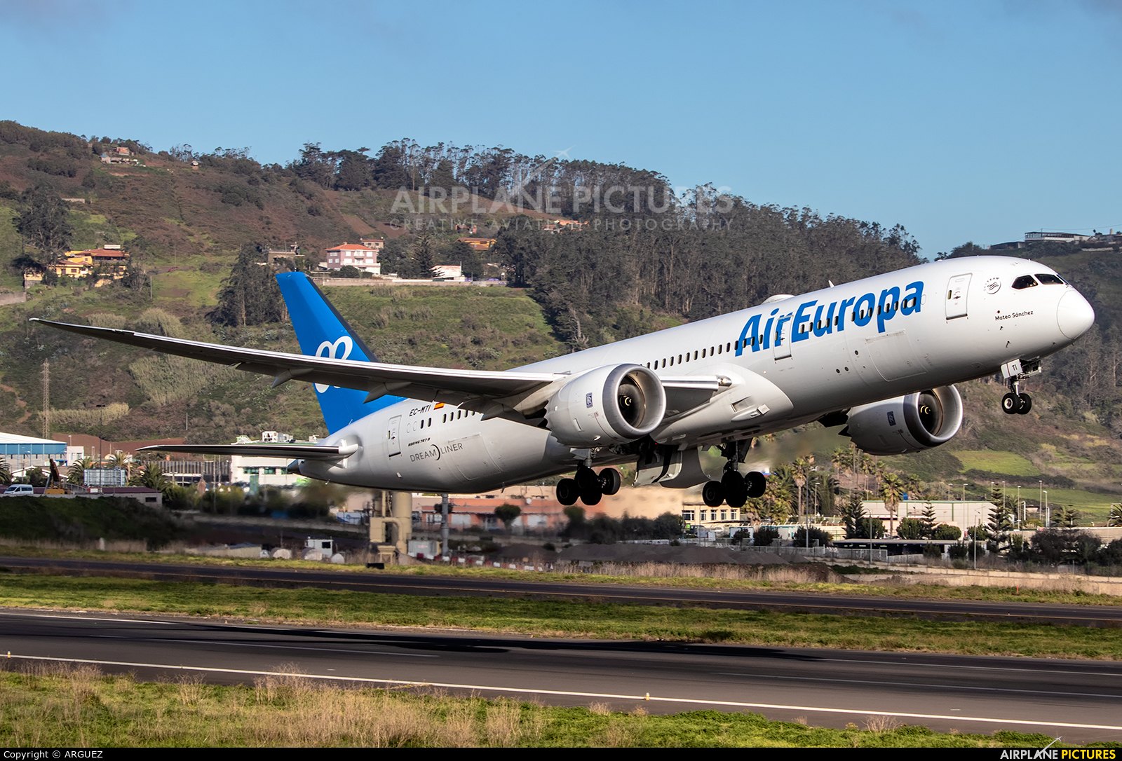 Air Europa EC-MTI aircraft at Tenerife Norte - Los Rodeos