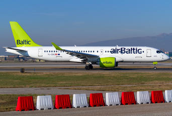 YL-CSG - Air Baltic Bombardier CS300