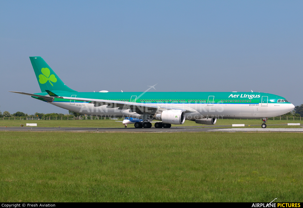 Aer Lingus EI-GAJ aircraft at Dublin