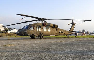 02-26960 - USA - Army Sikorsky H-60L Black hawk
