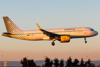 EC-NAF - Vueling Airlines Airbus A320 NEO