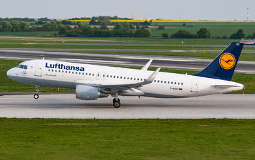 D-AIUD - Lufthansa Airbus A320
