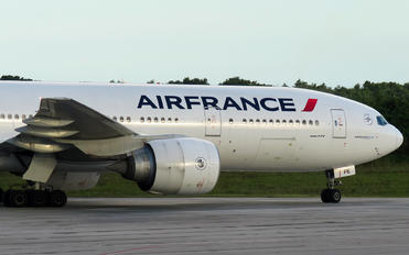 F-GSPE - Air France Boeing 777-200ER