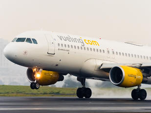 EC-LVO - Vueling Airlines Airbus A320