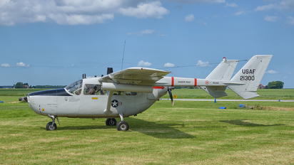 N590D - Private Cessna O-2A