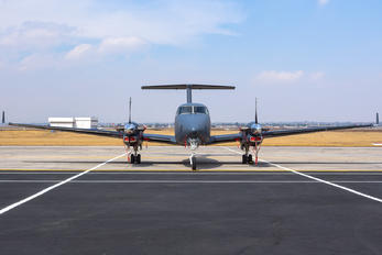 5210 - Mexico - Air Force Beechcraft 300 King Air 350