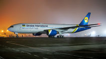 UR-GOA - Ukraine International Airlines Boeing 777-200ER aircraft