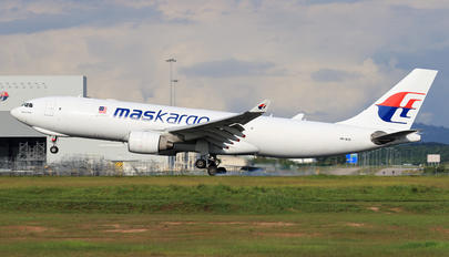 9M-MUB - Malaysia Airlines Airbus A330-200F