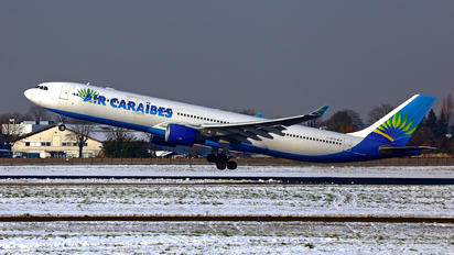 F-HPTP - Air Caraibes Airbus A330-300