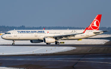 TC-JSO - Turkish Airlines Airbus A321