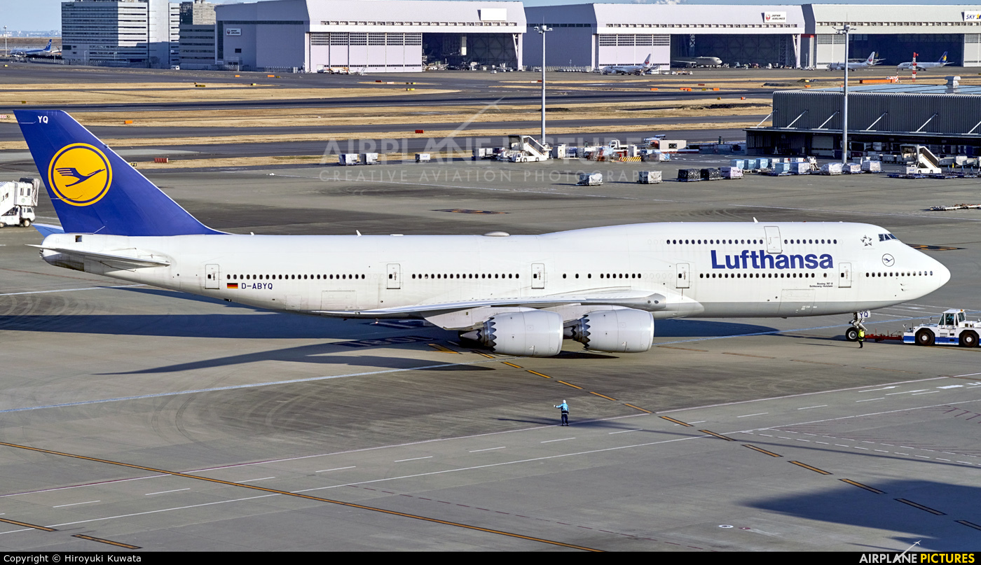Lufthansa D-ABYQ aircraft at Tokyo - Haneda Intl
