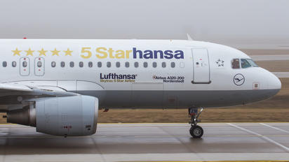D-AIZB - Lufthansa Airbus A320