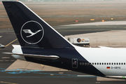 D-ABYA - Lufthansa Boeing 747-8 aircraft