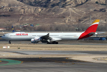 EC-LFS - Iberia Airbus A340-600