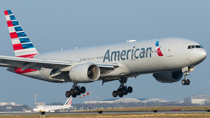 N790AN - American Airlines Boeing 777-200ER
