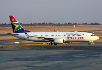 ZS-SJD - South African Airways Boeing 737-800