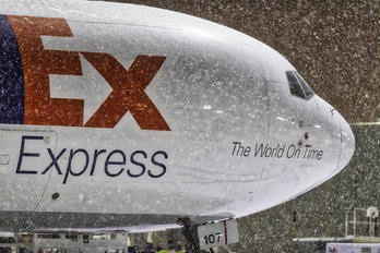 N107FE - FedEx Federal Express Boeing 767-300F