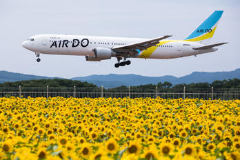 JA98AD - Air Do - Hokkaido International Airlines Boeing 767-300