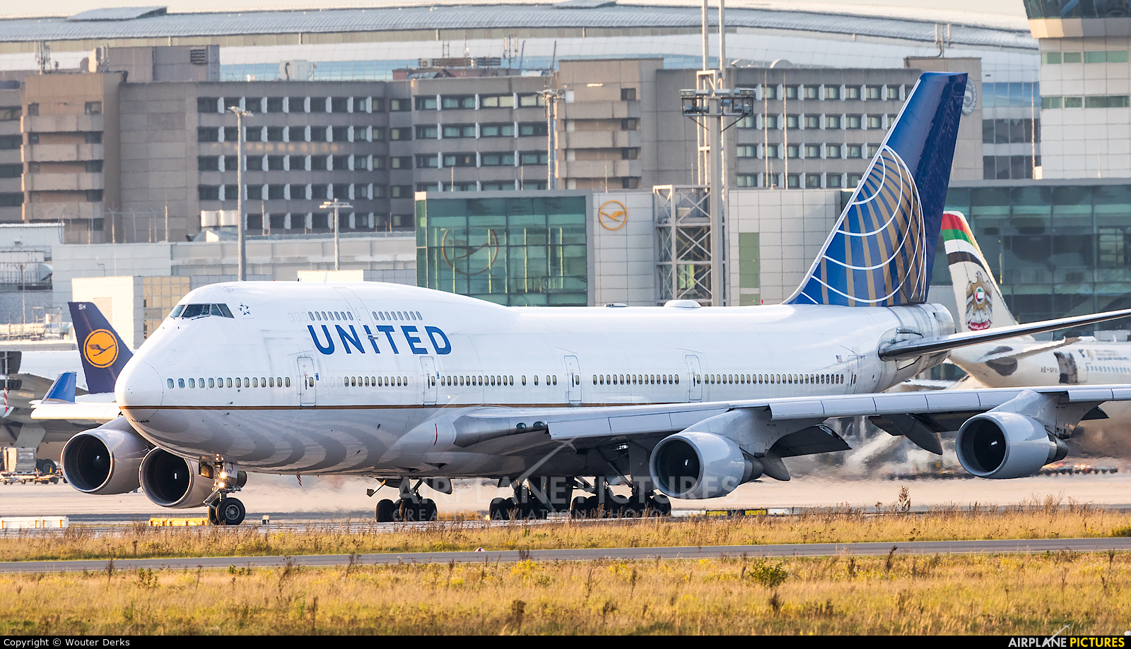 United Airlines N175UA aircraft at Frankfurt
