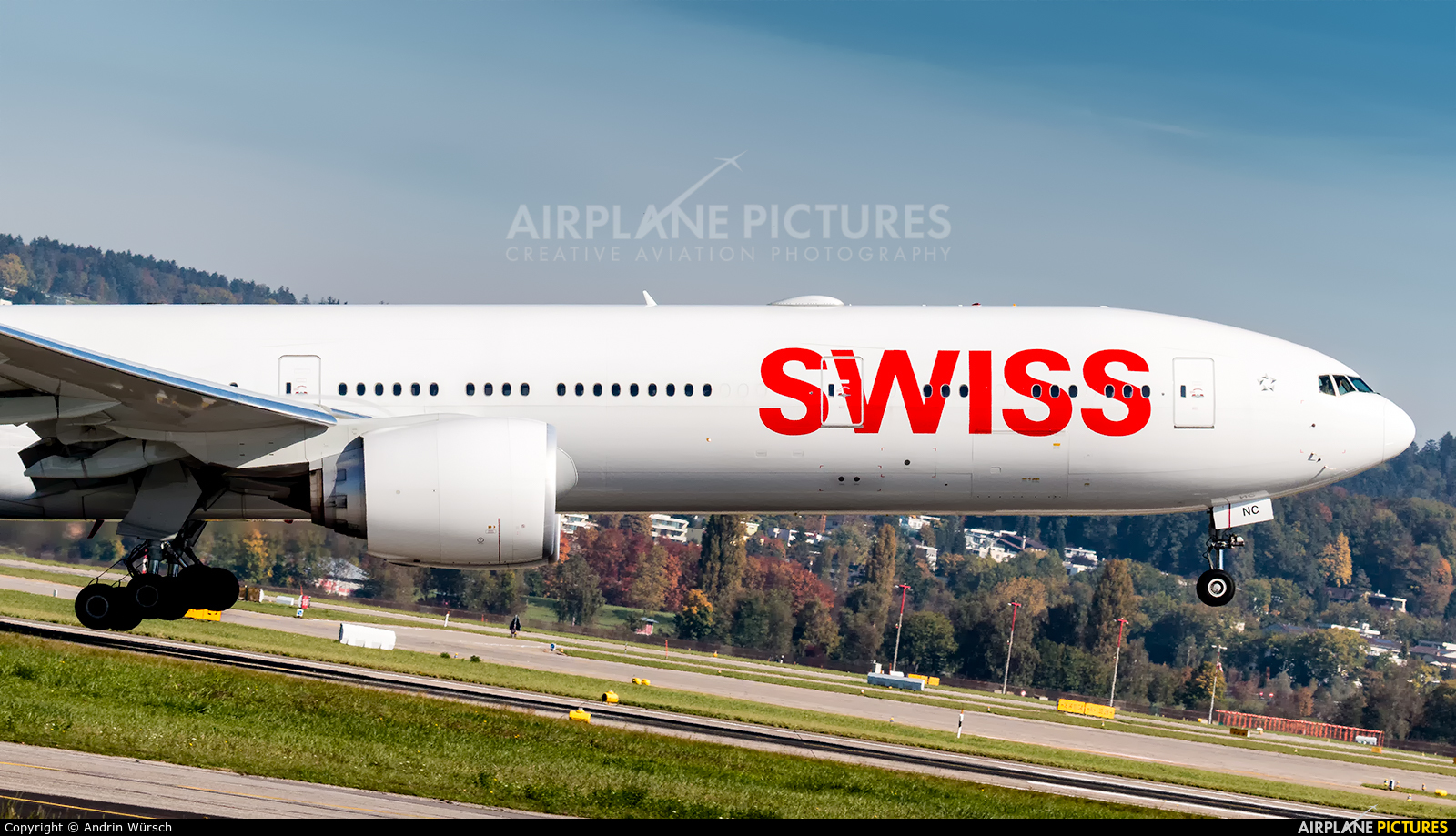Swiss HB-JNC aircraft at Zurich