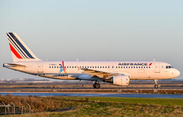 F-GKXJ - Air France Airbus A320