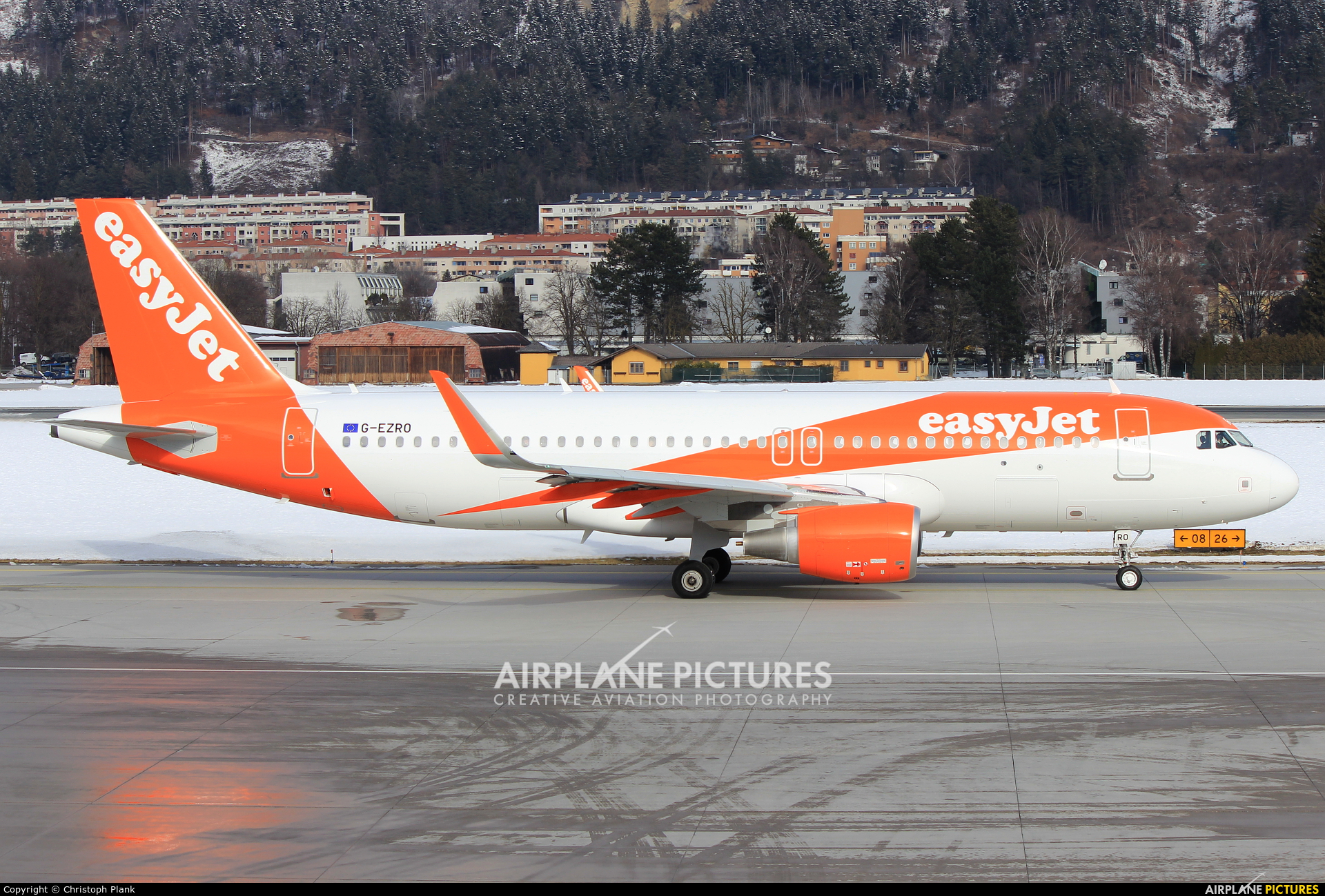 easyJet G-EZRO aircraft at Innsbruck