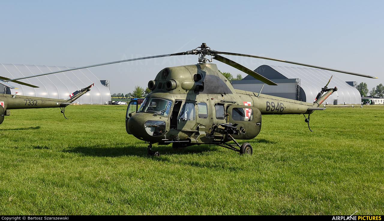 Poland - Army 6946 aircraft at Inowrocław - Latkowo