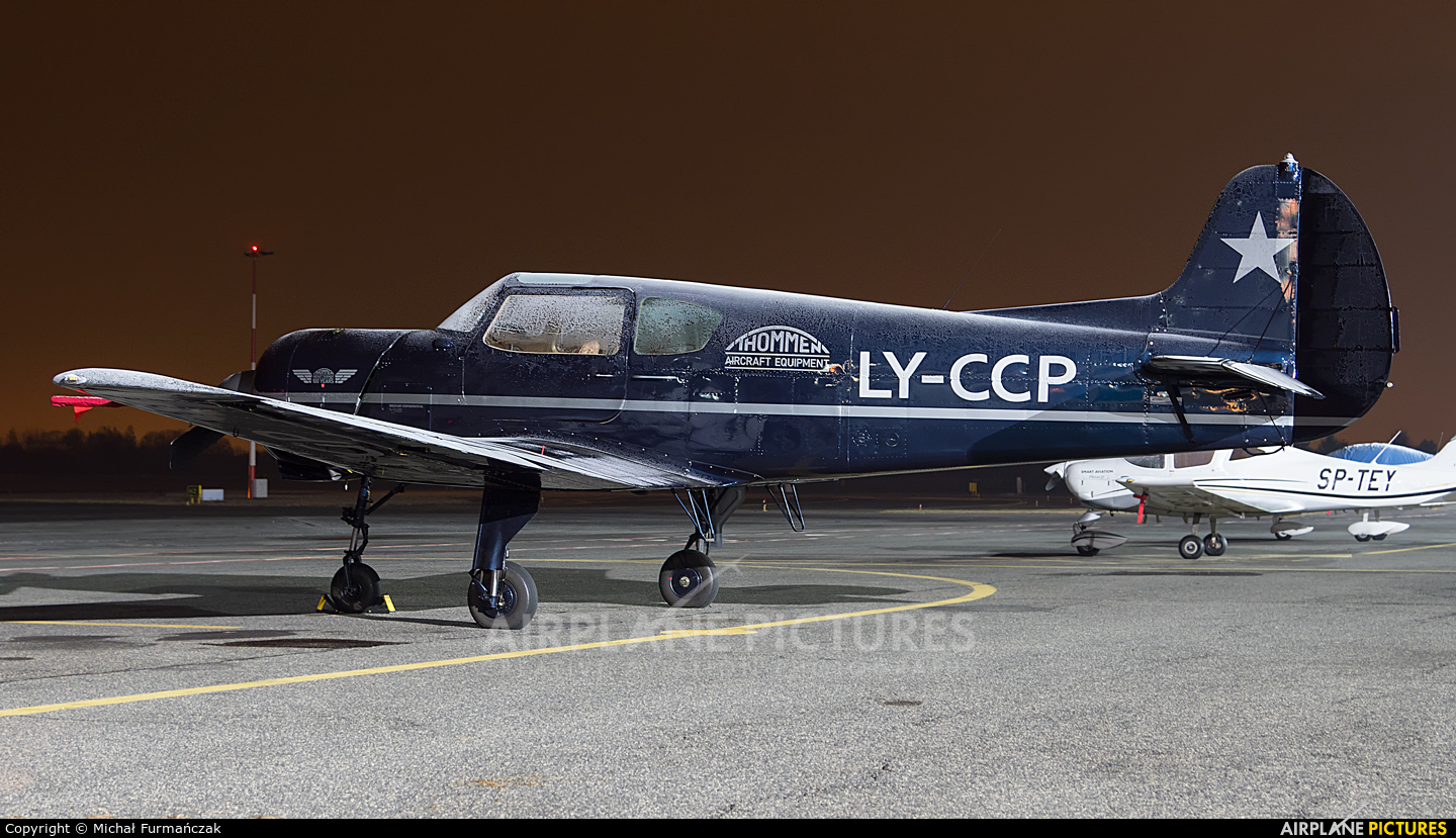 Private LY-CCP aircraft at Poznań - Ławica