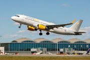 EC-LVP - Vueling Airlines Airbus A320 aircraft
