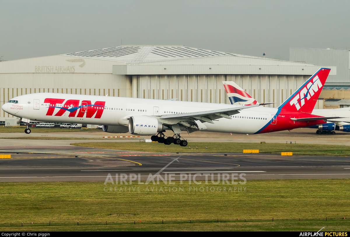 TAM PT-MUF aircraft at London - Heathrow