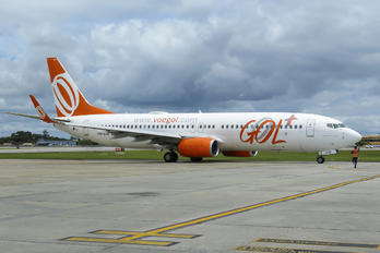 PR-GXE - GOL Transportes Aéreos  Boeing 737-800
