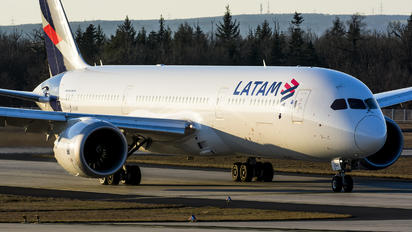 CC-BGF - LATAM Chile Boeing 787-9 Dreamliner