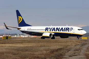 EI-FEI - Ryanair Boeing 737-800