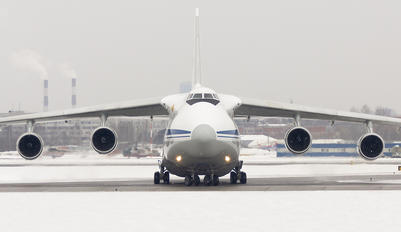 RA-82010 - Russia - Air Force Antonov An-124