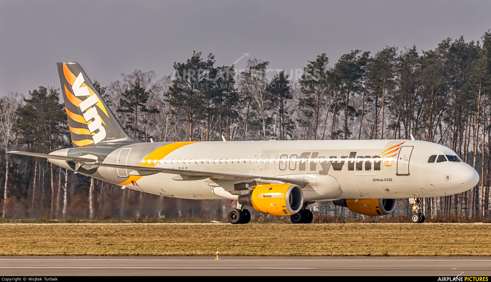 VLM Airlines OO-TCT aircraft at Rzeszów-Jasionka 