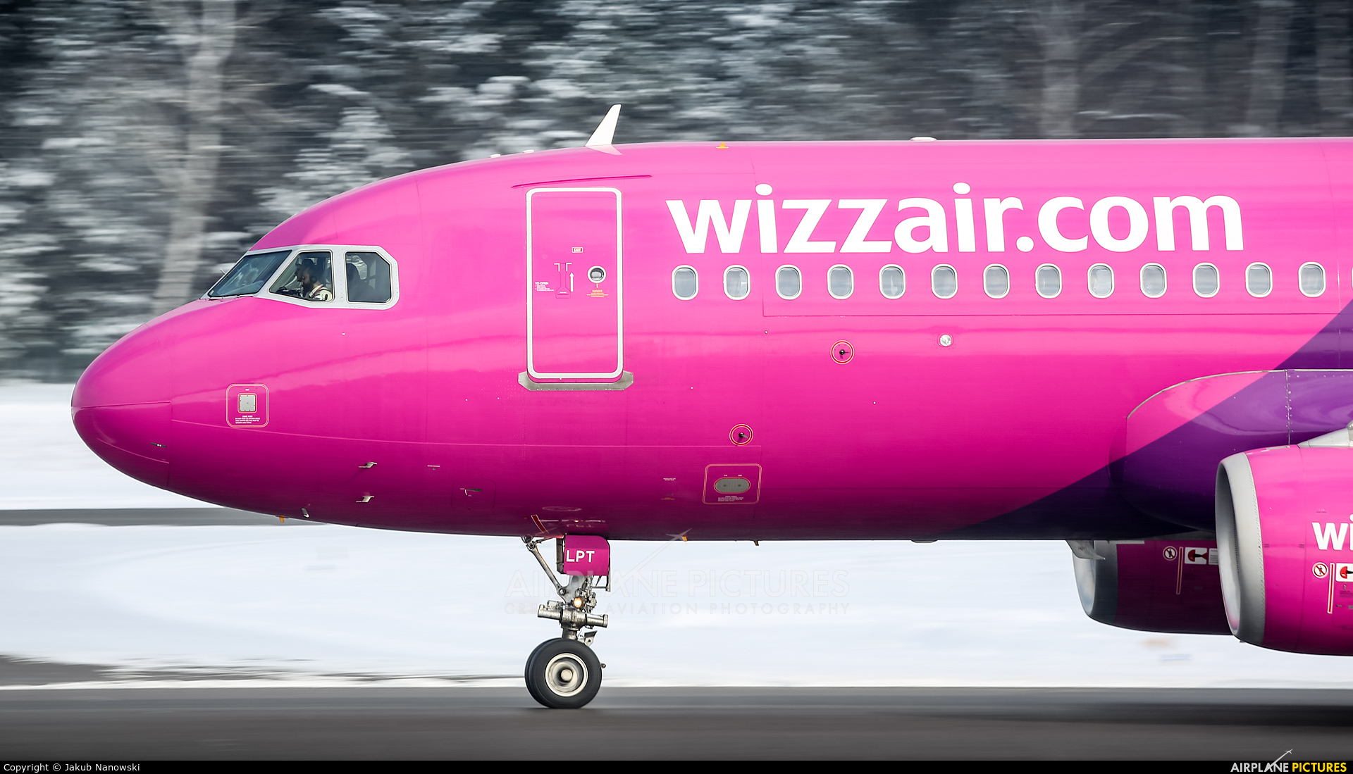 Wizz Air HA-LPT aircraft at Gdańsk - Lech Wałęsa