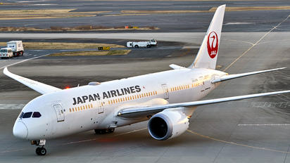 JA837J - JAL - Japan Airlines Boeing 787-8 Dreamliner