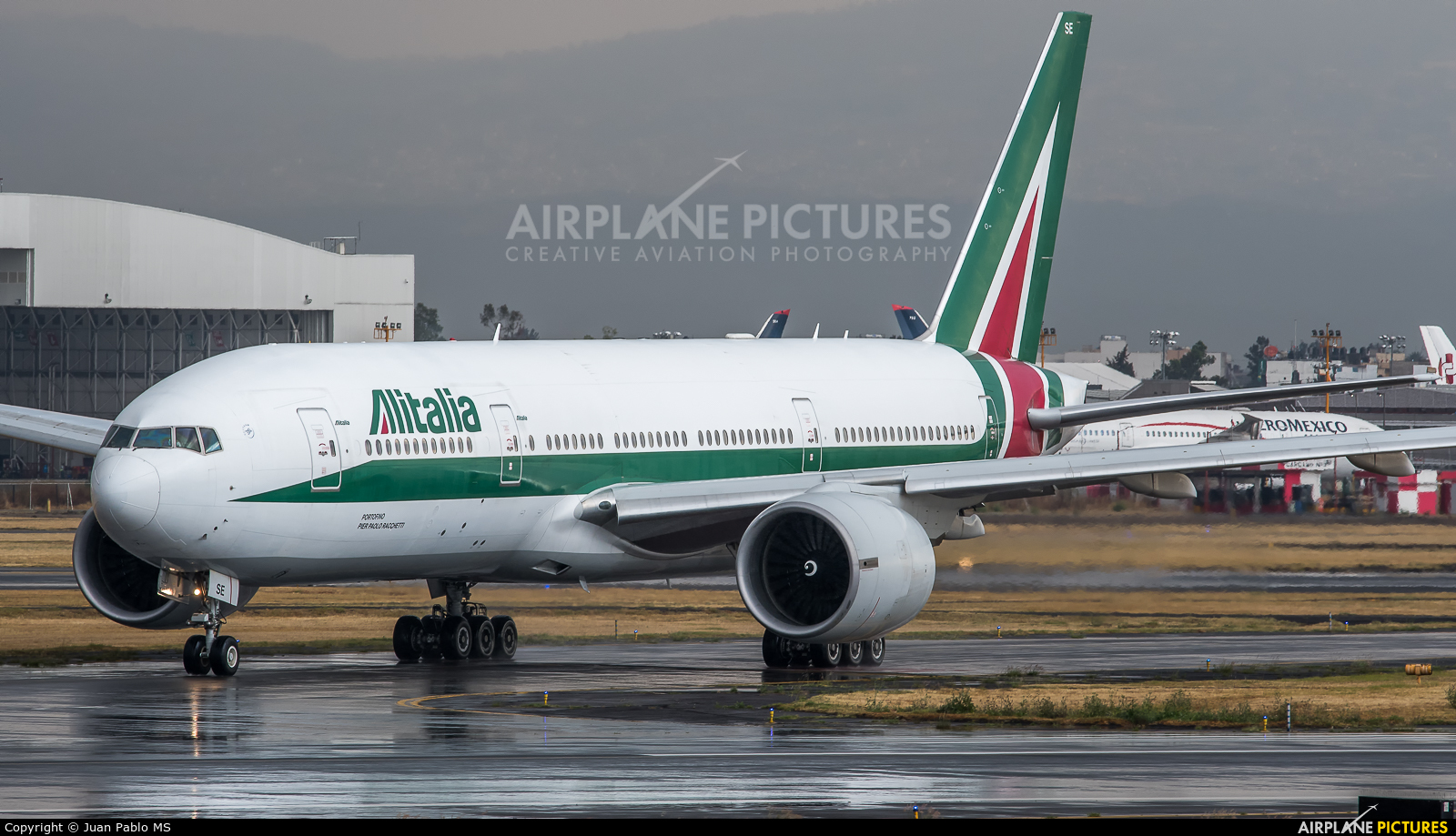 Alitalia EI-ISE aircraft at Mexico City - Licenciado Benito Juarez Intl
