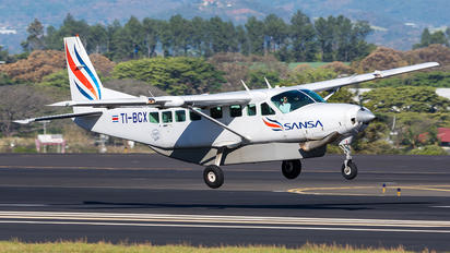 TI-BCX - Sansa Airlines Cessna 208 Caravan