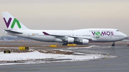 EC-KXN - Wamos Air Boeing 747-400