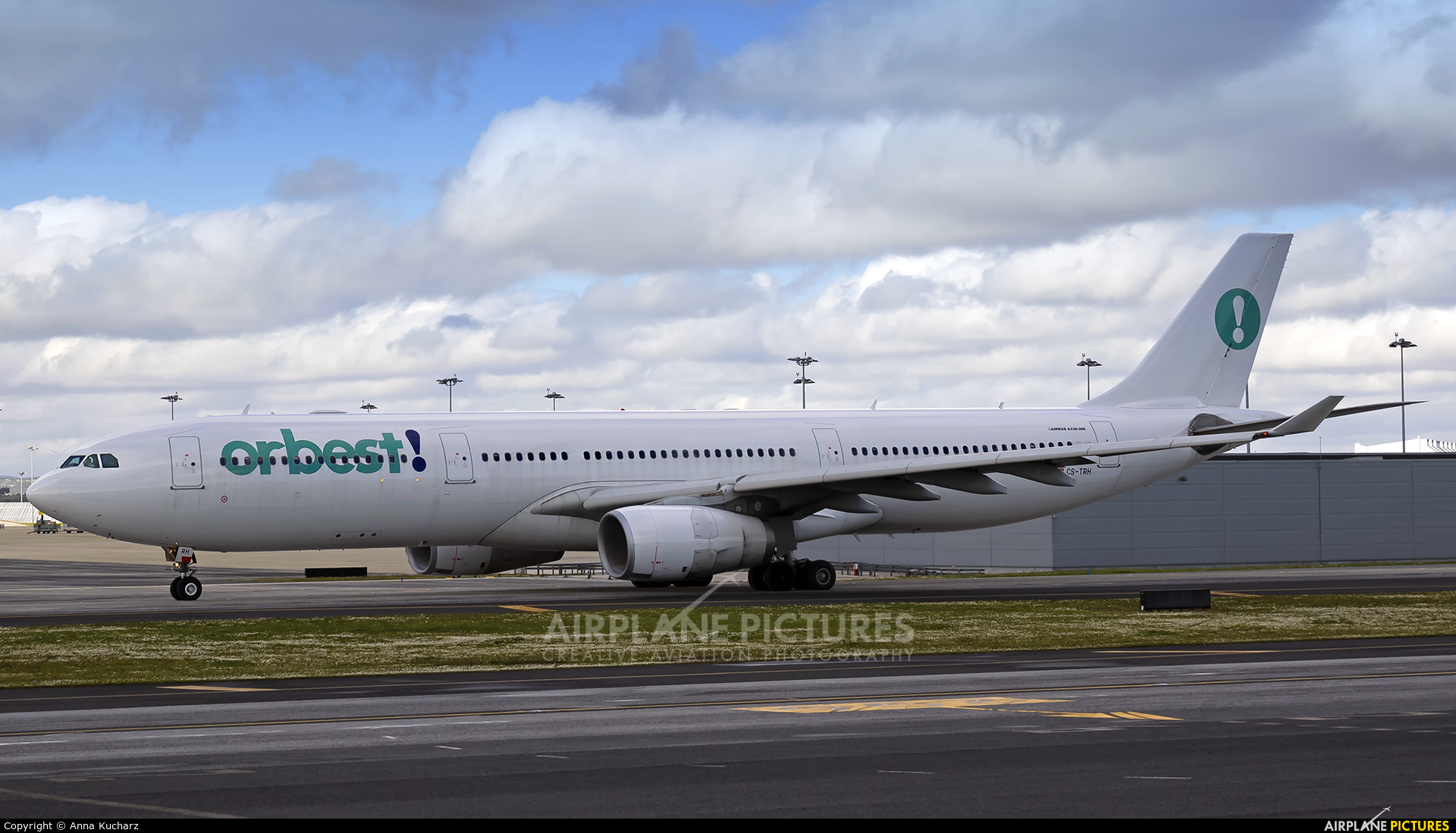 Evelop Airlines Airbus A330-300