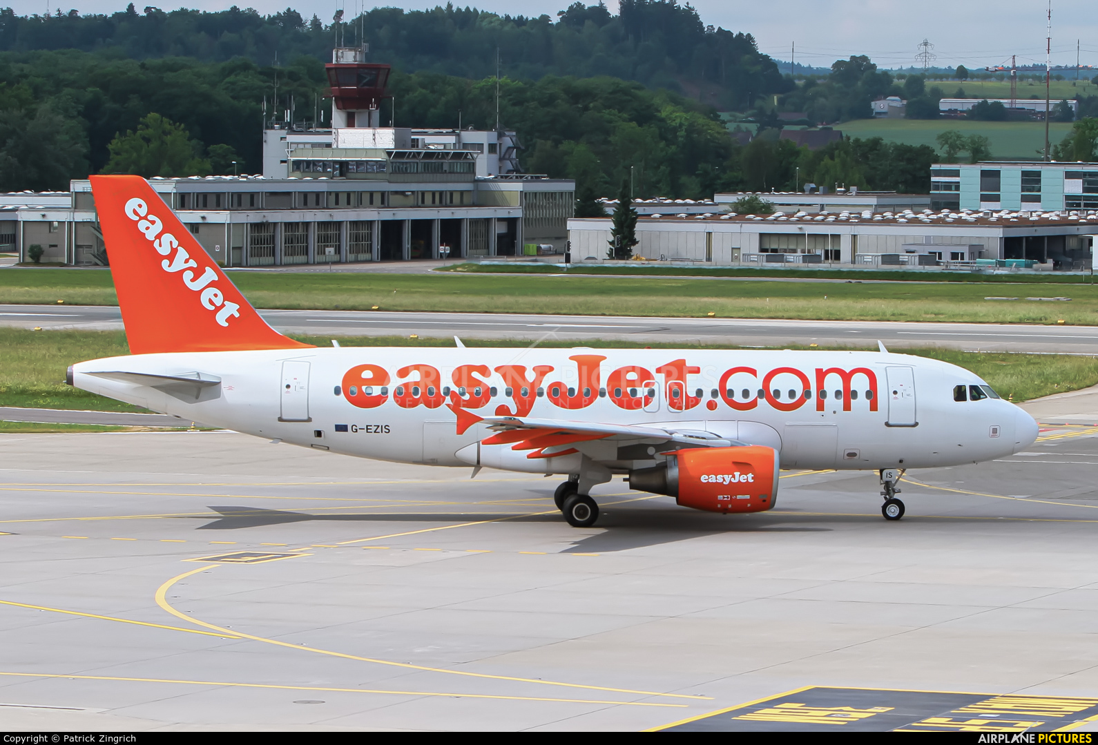 easyJet G-EZIJ aircraft at Zurich