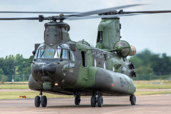 147304 - Canada - Air Force Boeing CH-147F Chinook