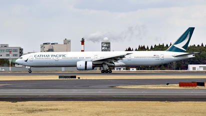 B-HNQ - Cathay Pacific Boeing 777-300