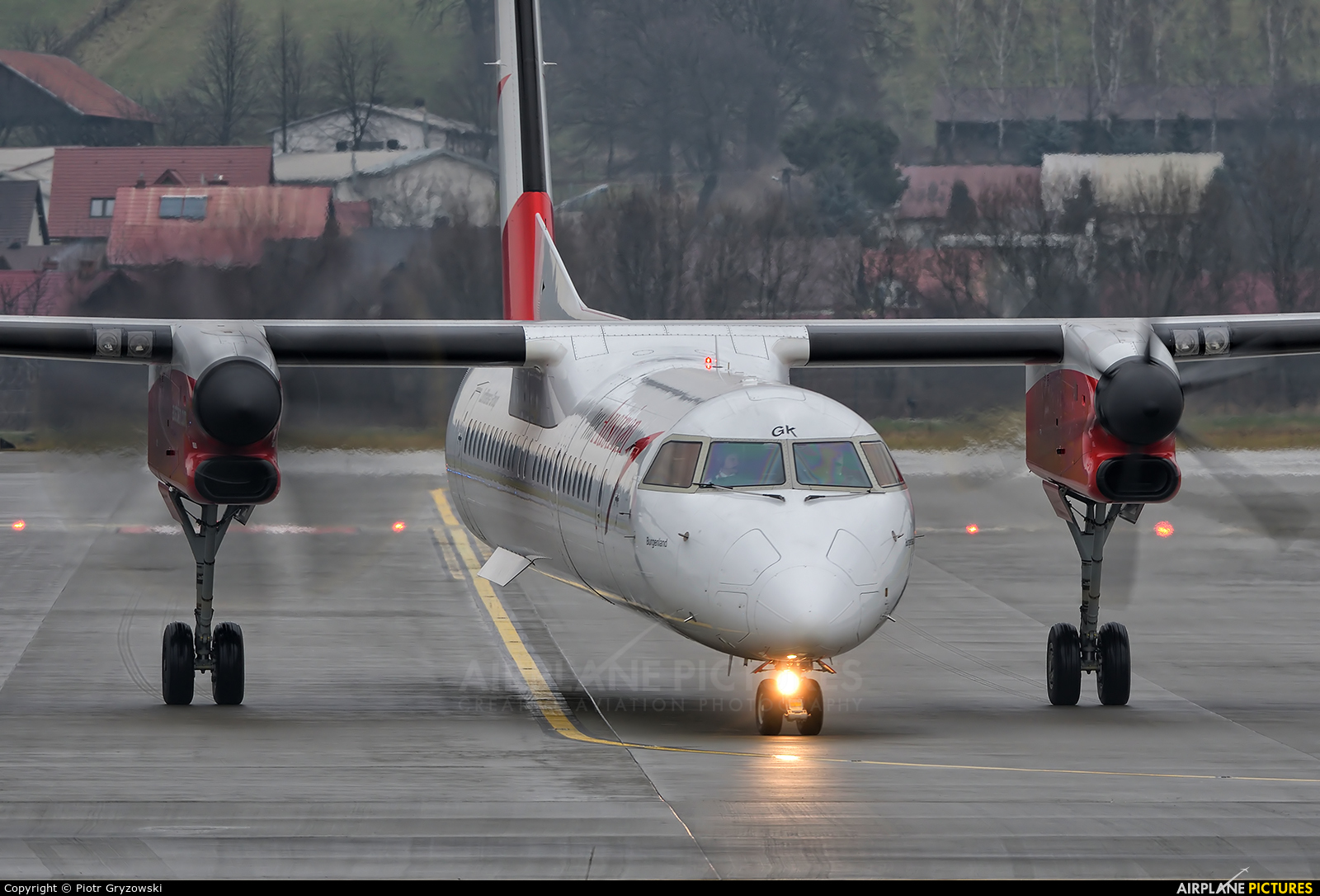 Austrian Airlines/Arrows/Tyrolean OE-LGK aircraft at Kraków - John Paul II Intl