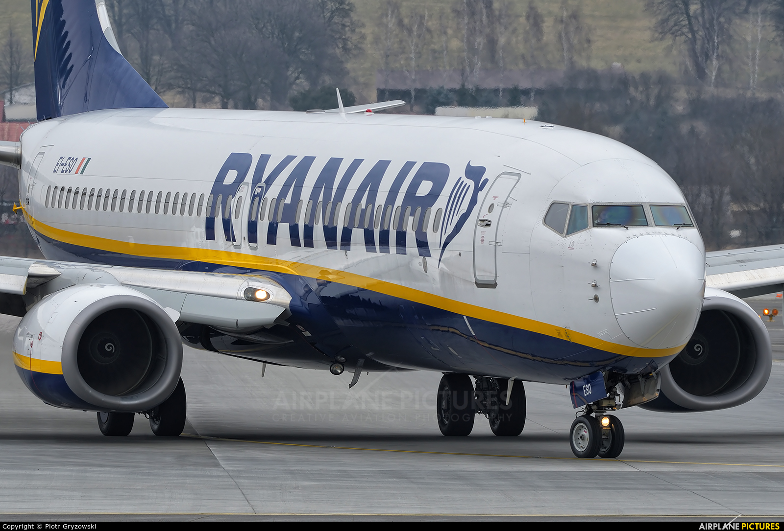 Ryanair EI-ESO aircraft at Kraków - John Paul II Intl