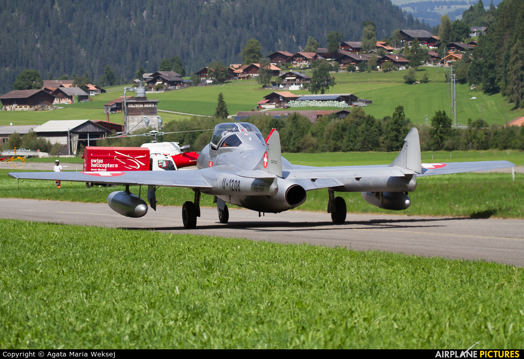 Private HB-RVF aircraft at St. Stephan