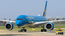 Vietnam Airlines VN-A894 image