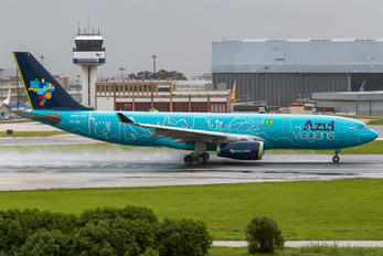 PR-AIU - Azul Linhas Aéreas Airbus A330-200